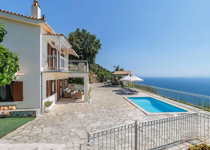 Vilă Aigaio Pool Villa, Gaze The Sunset Over The Aegean Sea Glossa